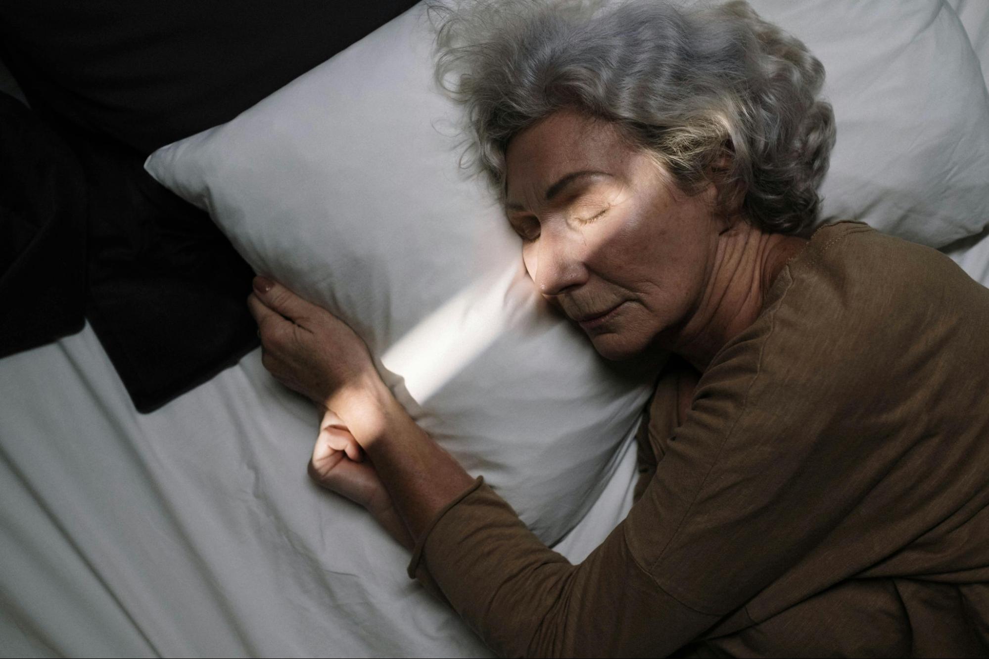 La falta de sueño o dormir afecta a la salud y al envejecimiento.